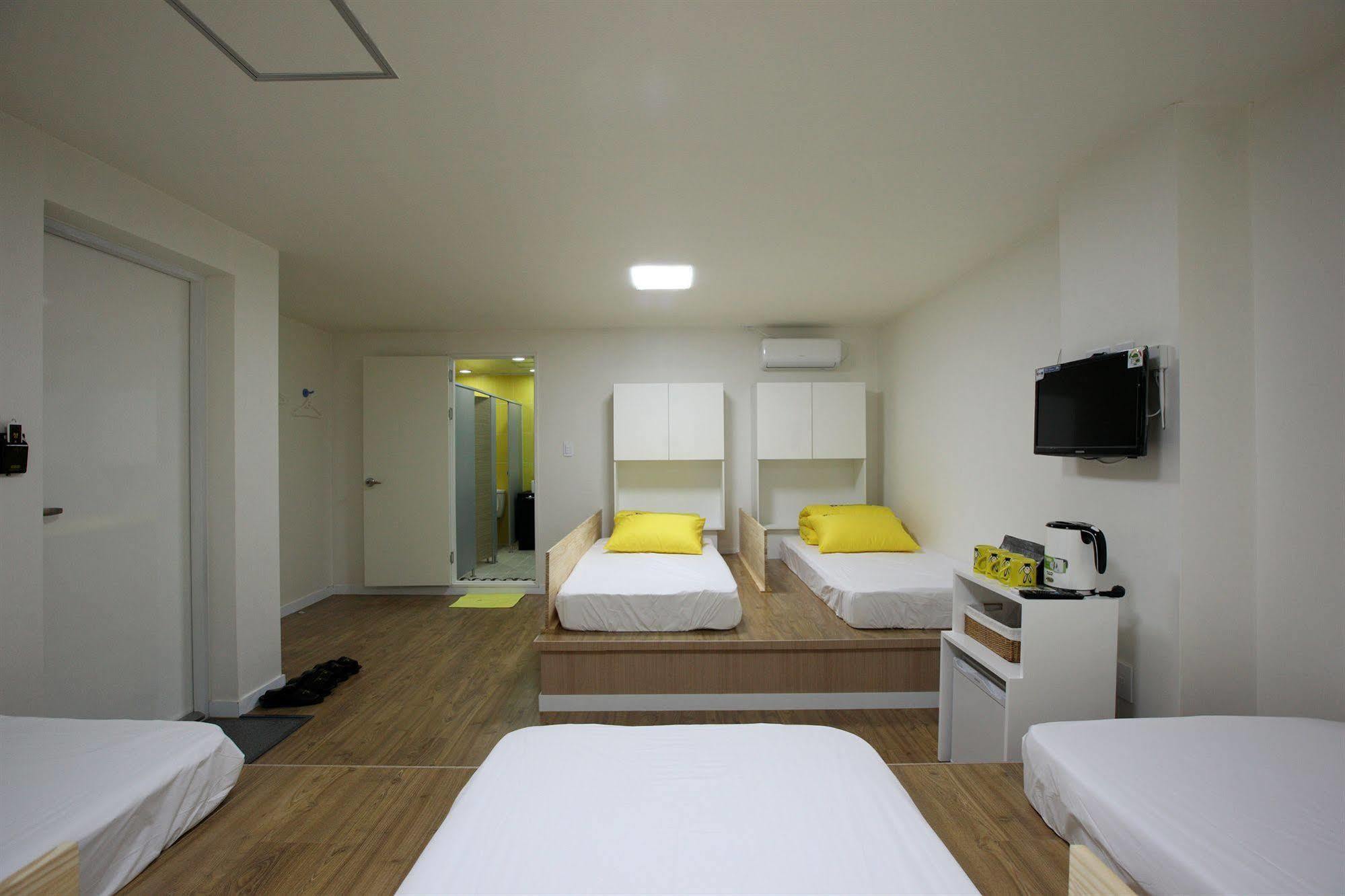 24 Guesthouse Namsan Сеул Экстерьер фото